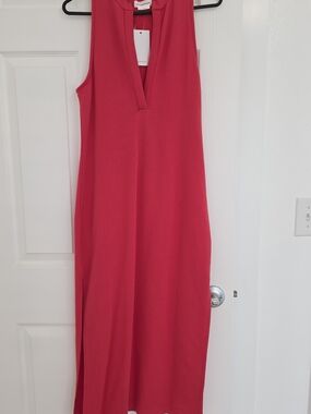 Lovers + Friends Fuchsia Sleeveless V-Neck Maxi Dress Size S
